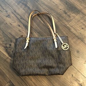 Michael Kors MK Tote